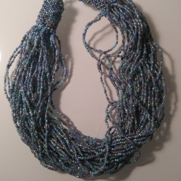 Vintage Multi strand Blue Turquoise Beads Necklace - Picture 3 of 4